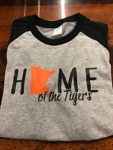 RAGLAN JERSEY TEE WITH SCREEN PRINTED DESIGN